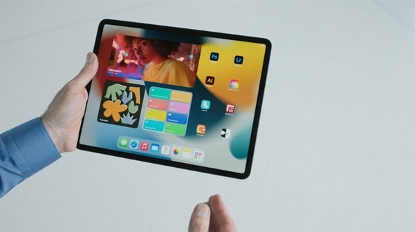 iPadOS 15改进：iPhone APP都可以横屏运行了