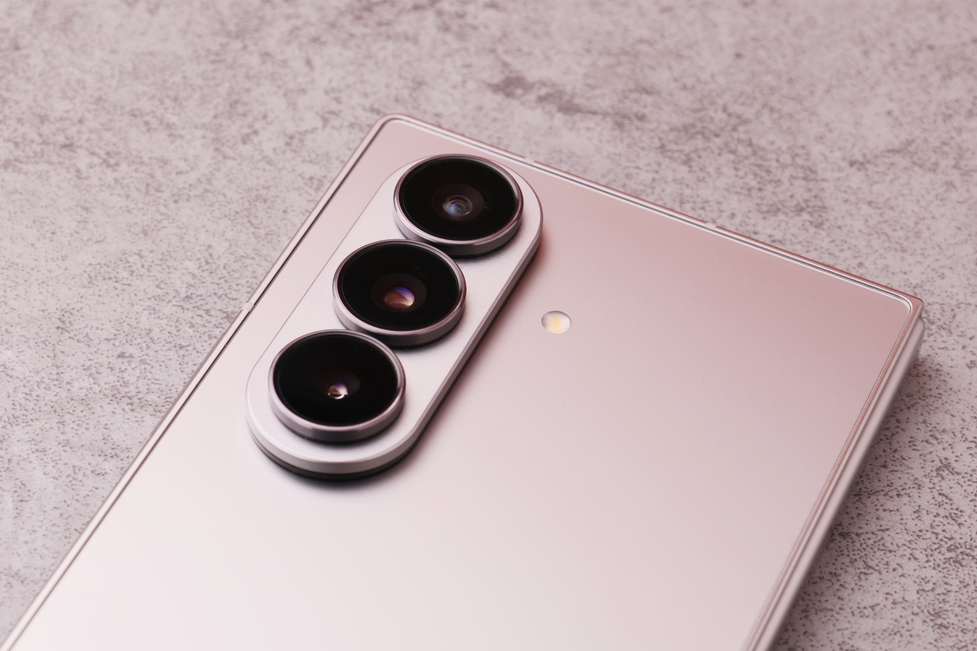 三星Galaxy Z Fold7图赏：折叠美学新高度！