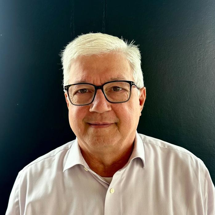 摩尔斯微电子任命乔·贝德维（Joe Bedewi）为首席财务官